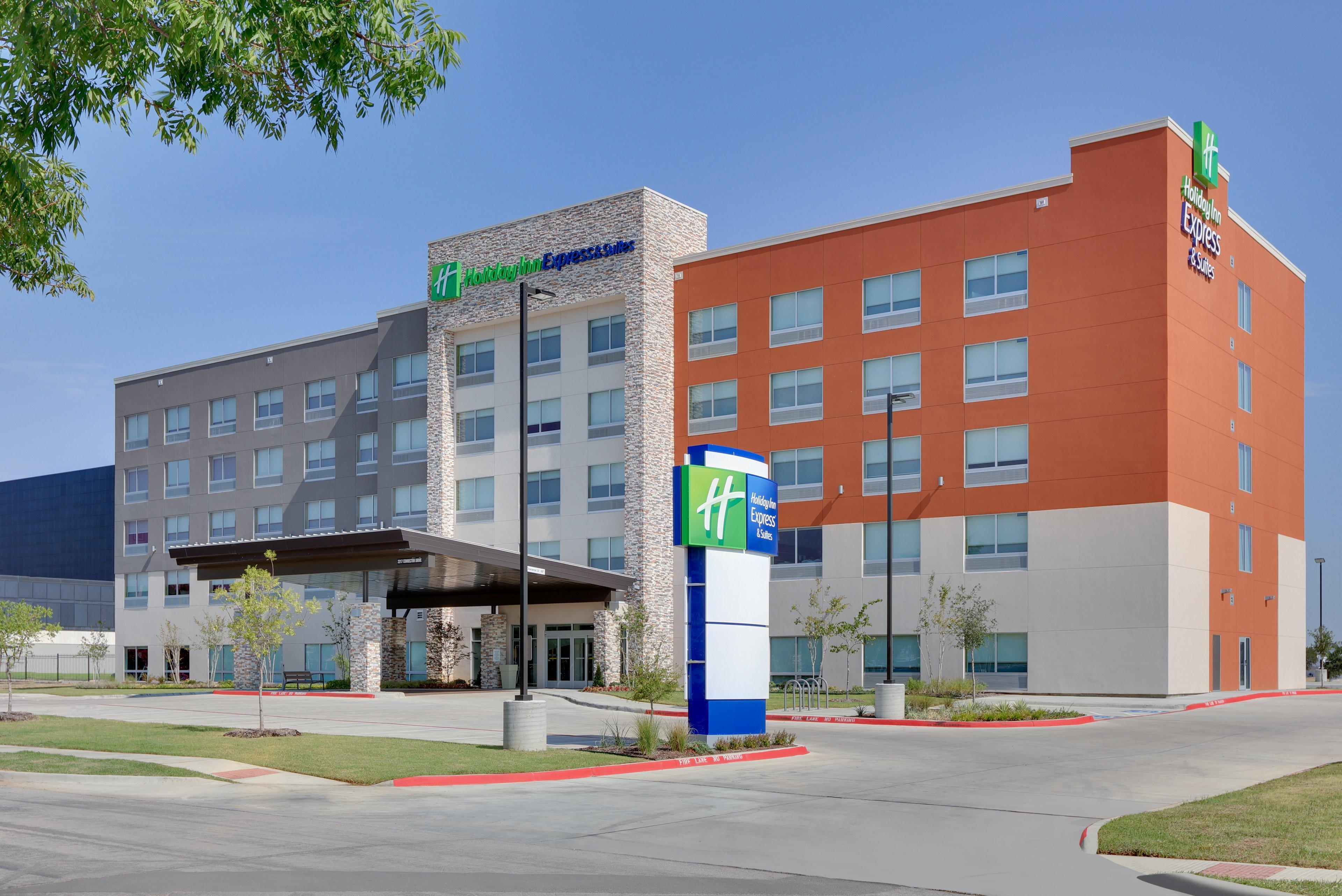 Holiday Inn Express & Suites - Dallas Nw Hwy - Love Field By Ihg Dış mekan fotoğraf
